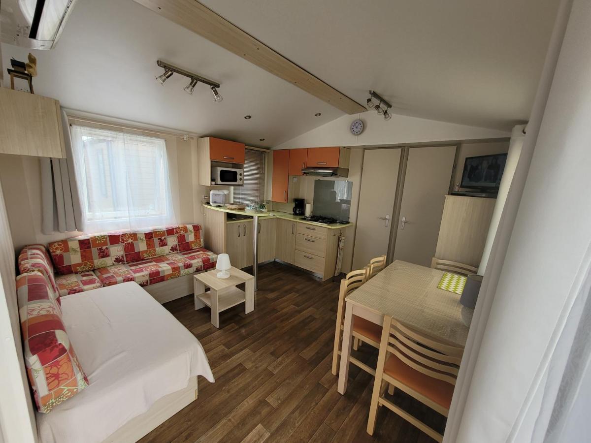 Mobilhome Camping Castellas * Sete